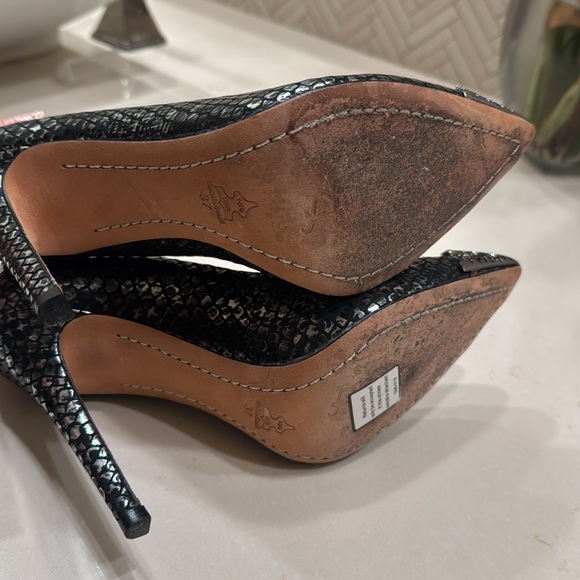 Alice and olivia high heels size 37 EUC fits like a 6 - Picture 6 of 8